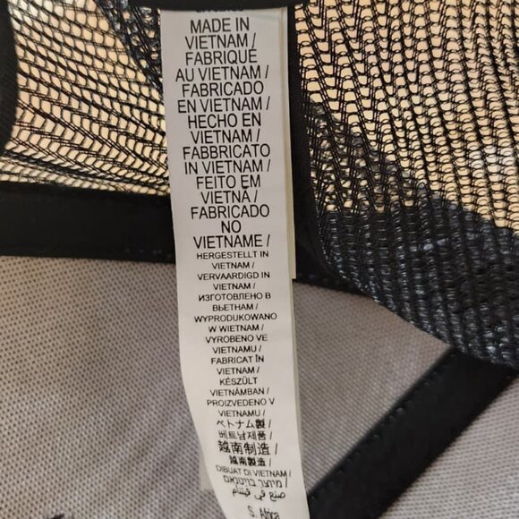 Quiksilver EST 1969 Trucker Hat Beige Black Mesh Snapback Cap OSFM Vietnam - Picture 3 of 3